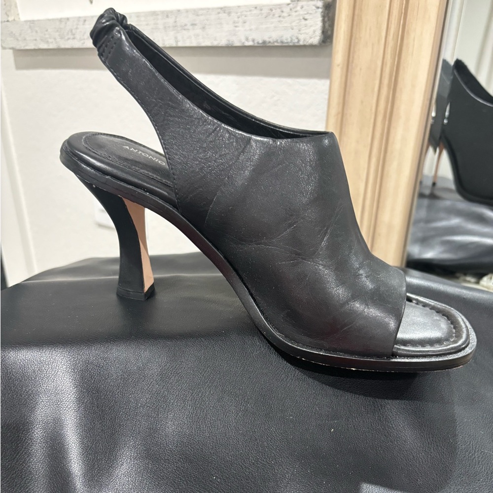 ANTONIO MELANI Black Leather Slingback Heels